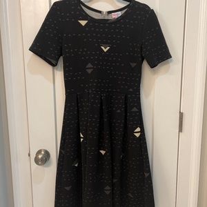 LulaRoe black and white fit &flare (WITH POCKETS)